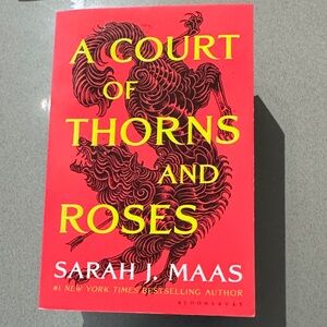 A Court of Thorns and Roses Book